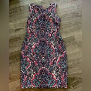 Elegant Paisley Patterned Dress size 8
